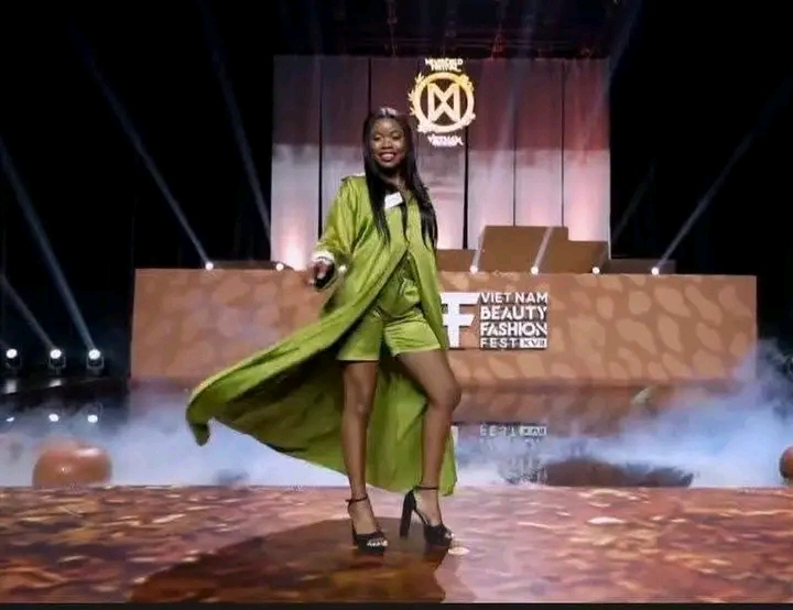 Abayas sampling
